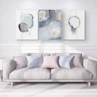The Blue is a modern Chinese landscape painting. This painting expresses a Zen style of purity in the nature. This artwork is a good selection for living room decoration.